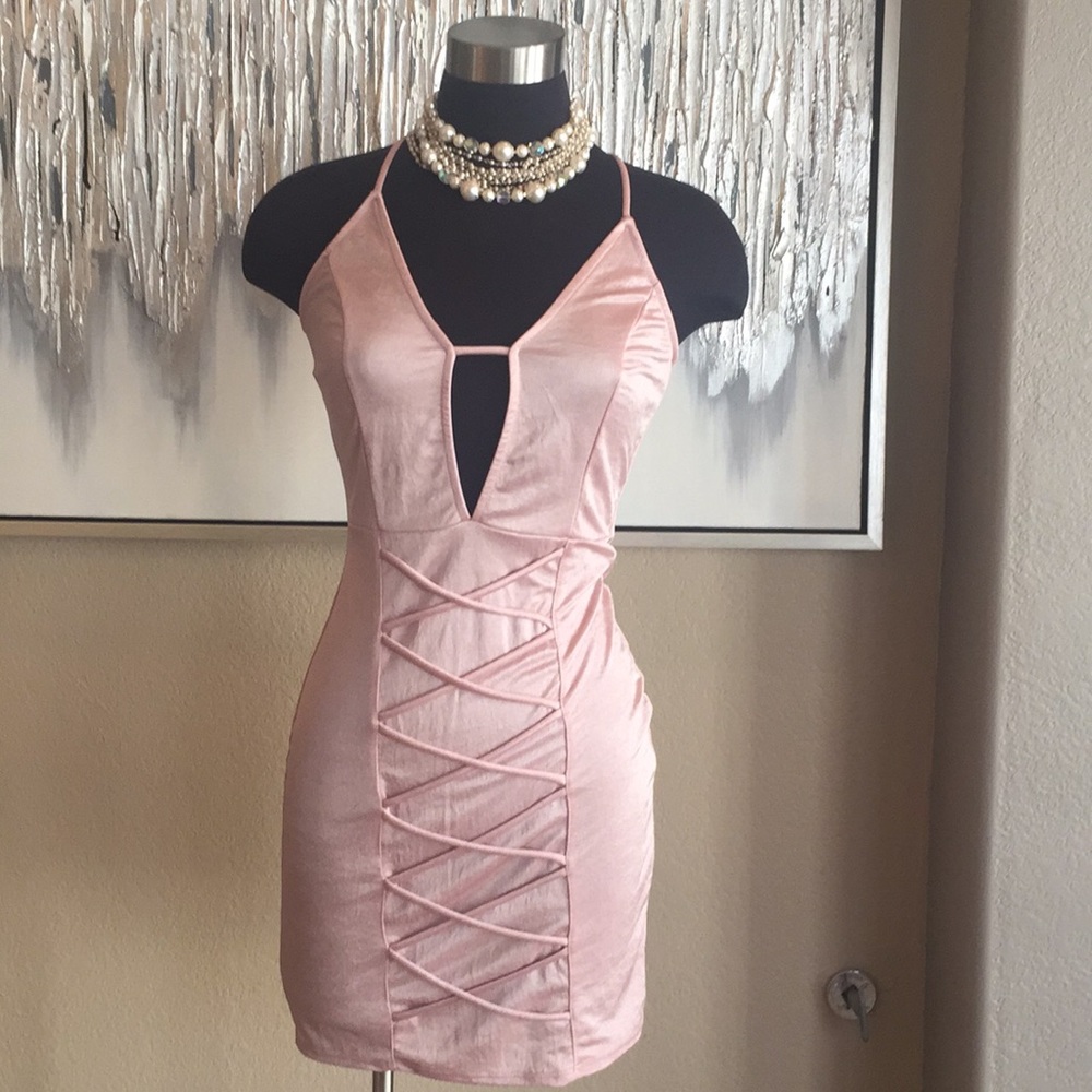 🌸 Strappy Mini Dress 🌸